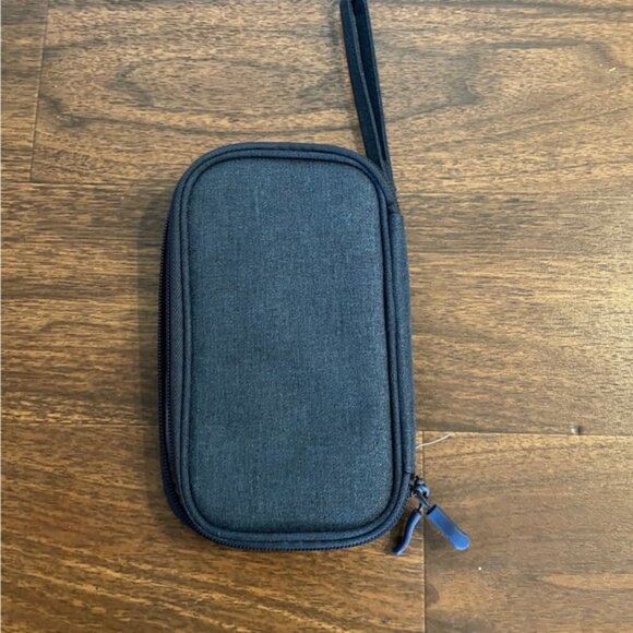 SHEIN Dark Blue Tech Pouch with wristlet strap - Picture 3 of 3